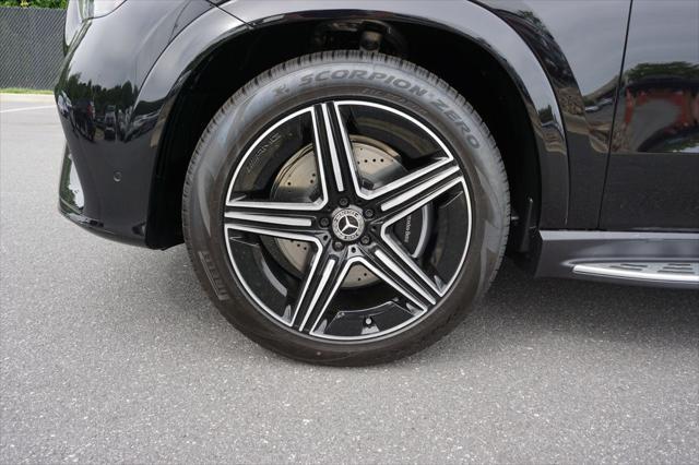 new 2025 Mercedes-Benz GLE 450 car, priced at $90,749