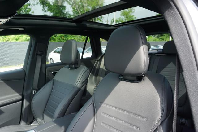 new 2025 Mercedes-Benz GLC 300 car, priced at $61,650