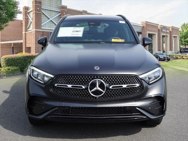 new 2025 Mercedes-Benz GLC 300 car, priced at $61,650