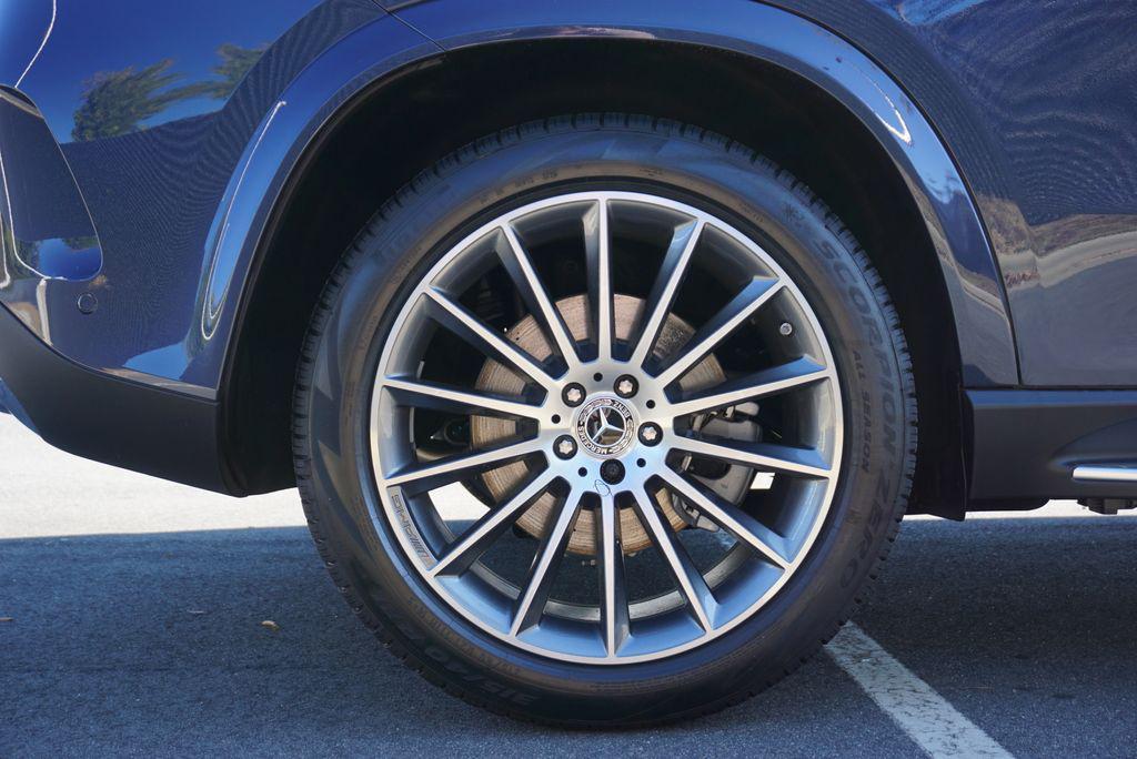 new 2026 Mercedes-Benz GLE 450 car, priced at $91,020