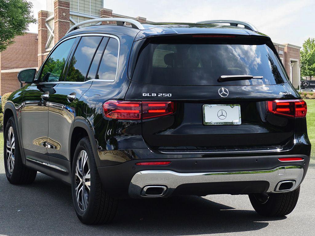 new 2025 Mercedes-Benz GLB 250 car, priced at $52,030