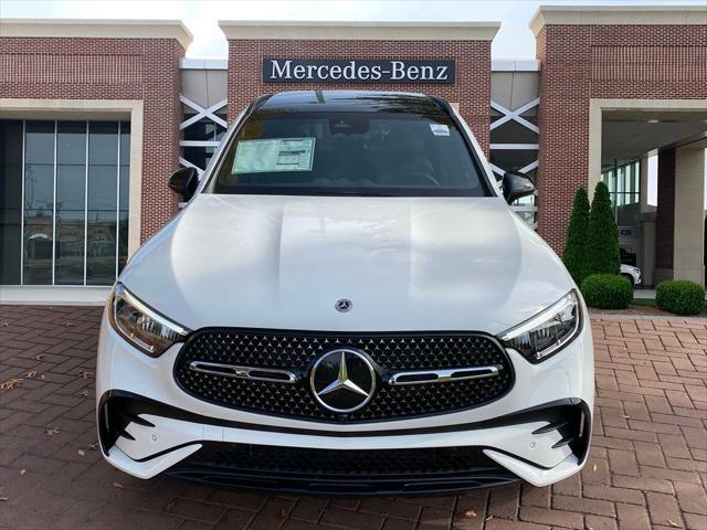 new 2025 Mercedes-Benz GLC 300 car, priced at $60,035