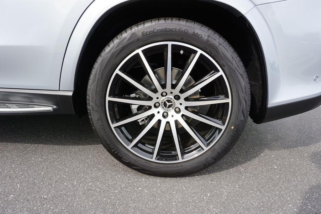 new 2025 Mercedes-Benz GLS 450 car, priced at $106,080