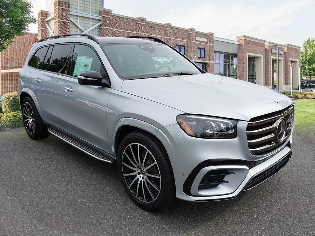 new 2025 Mercedes-Benz GLS 450 car, priced at $106,080