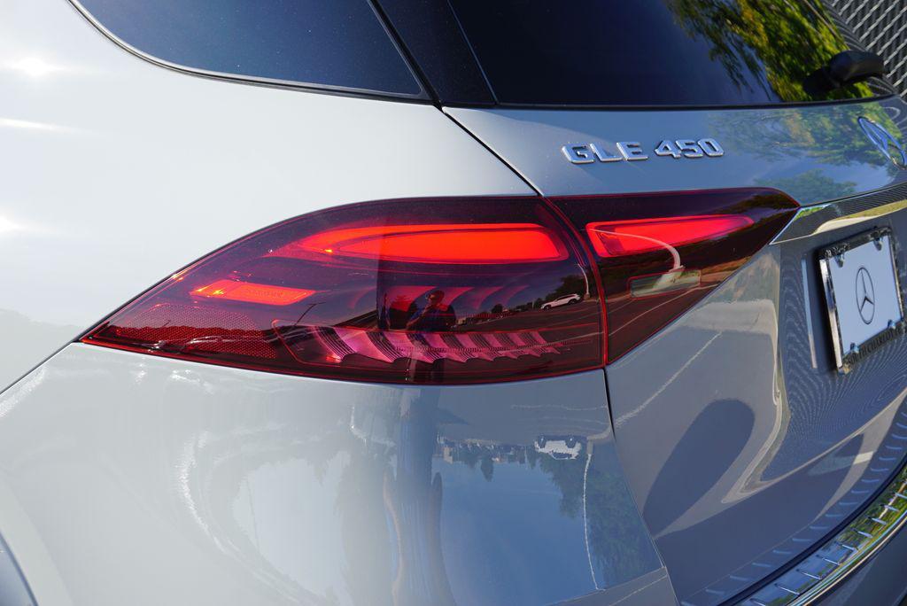 new 2026 Mercedes-Benz GLE 450 car, priced at $96,300