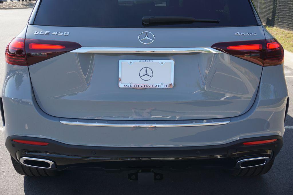 new 2026 Mercedes-Benz GLE 450 car, priced at $96,300