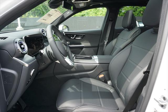 new 2025 Mercedes-Benz GLC 300 car, priced at $55,445