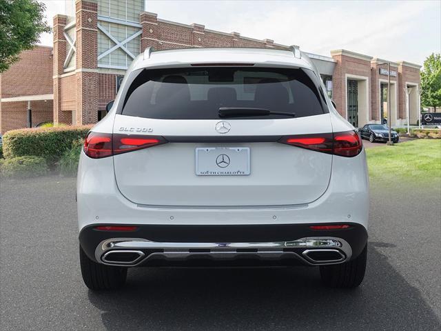 new 2025 Mercedes-Benz GLC 300 car, priced at $55,445