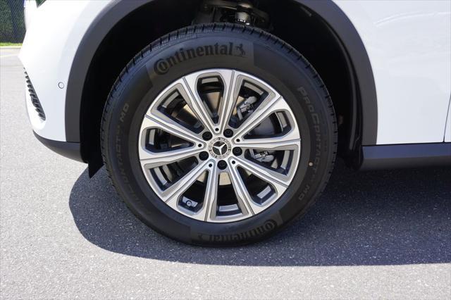 new 2025 Mercedes-Benz GLC 300 car, priced at $55,405