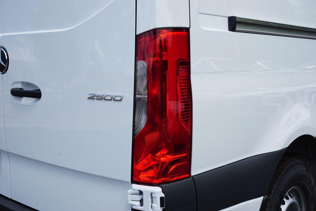 new 2025 Mercedes-Benz Sprinter 2500 car, priced at $66,732