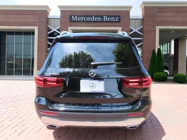 new 2024 Mercedes-Benz GLB 250 car, priced at $50,540