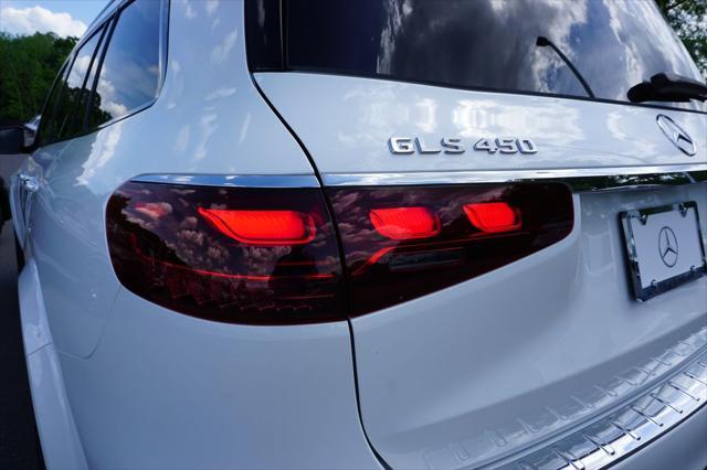 new 2025 Mercedes-Benz GLS 450 car, priced at $107,130