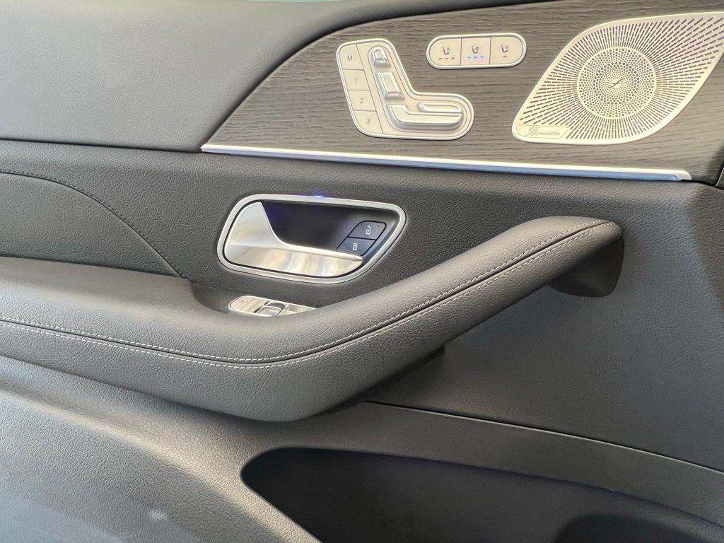 used 2024 Mercedes-Benz GLE 450 car, priced at $70,993