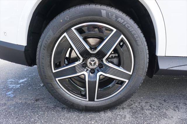 new 2025 Mercedes-Benz GLC 300 car, priced at $58,110