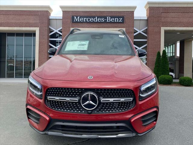 new 2025 Mercedes-Benz GLB 250 car, priced at $59,310