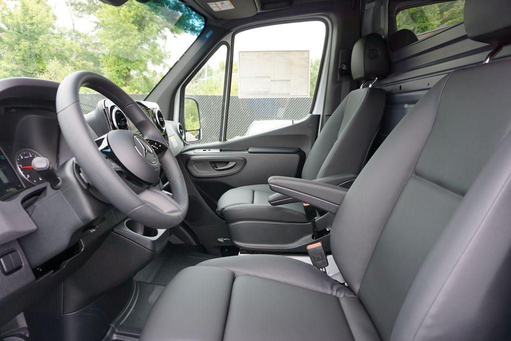 new 2025 Mercedes-Benz Sprinter 2500 car, priced at $66,732