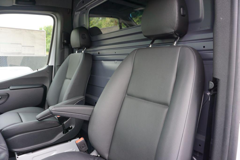 new 2025 Mercedes-Benz Sprinter 2500 car, priced at $66,732