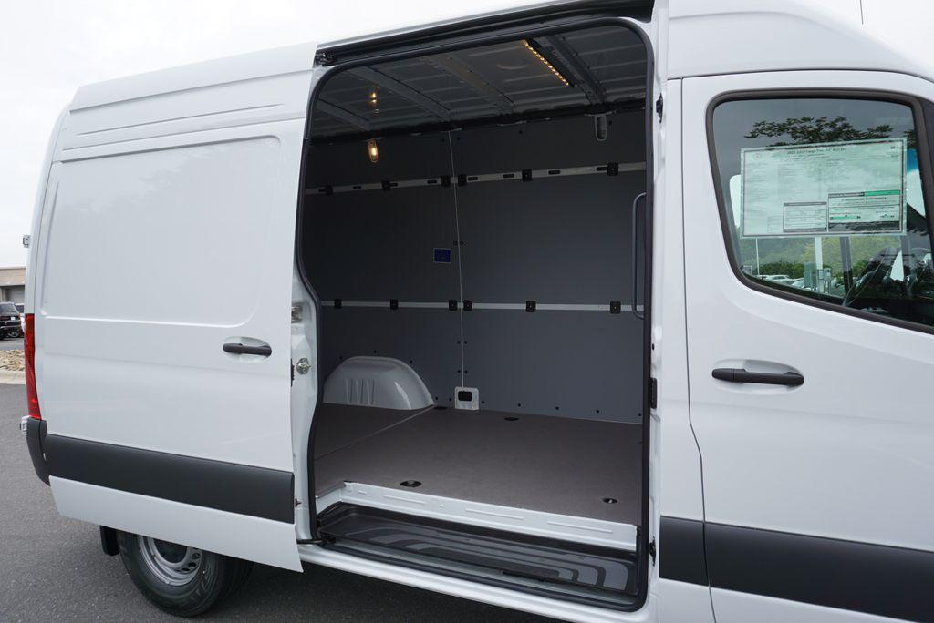 new 2025 Mercedes-Benz Sprinter 2500 car, priced at $66,732