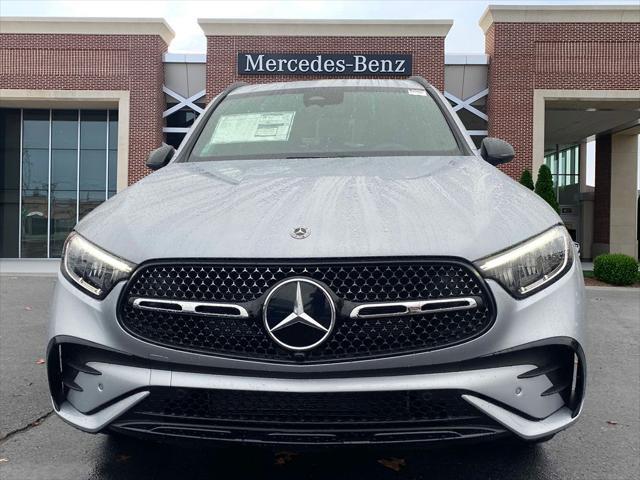 new 2025 Mercedes-Benz GLC 300 car, priced at $57,085