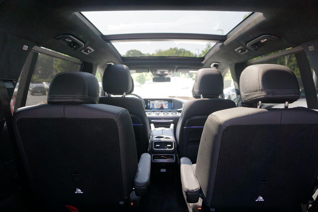 new 2025 Mercedes-Benz GLS 580 car, priced at $124,260