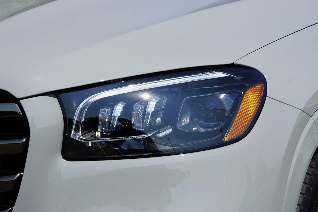 new 2025 Mercedes-Benz GLS 580 car, priced at $124,260