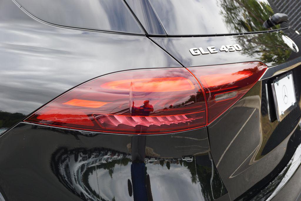 new 2026 Mercedes-Benz GLE 450 car, priced at $85,330