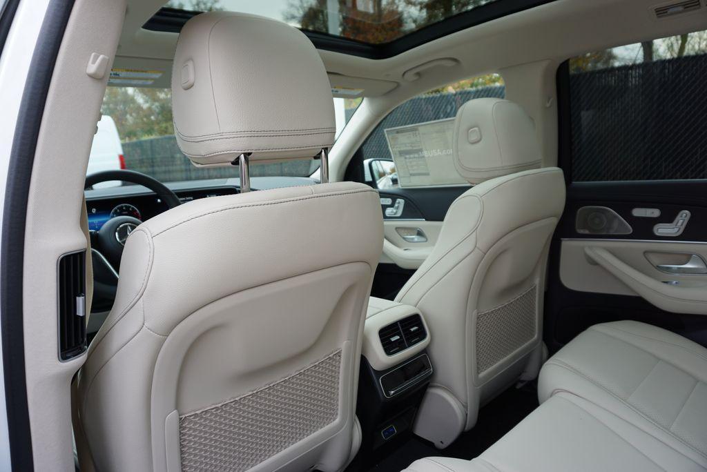 new 2026 Mercedes-Benz GLS 450 car, priced at $96,715