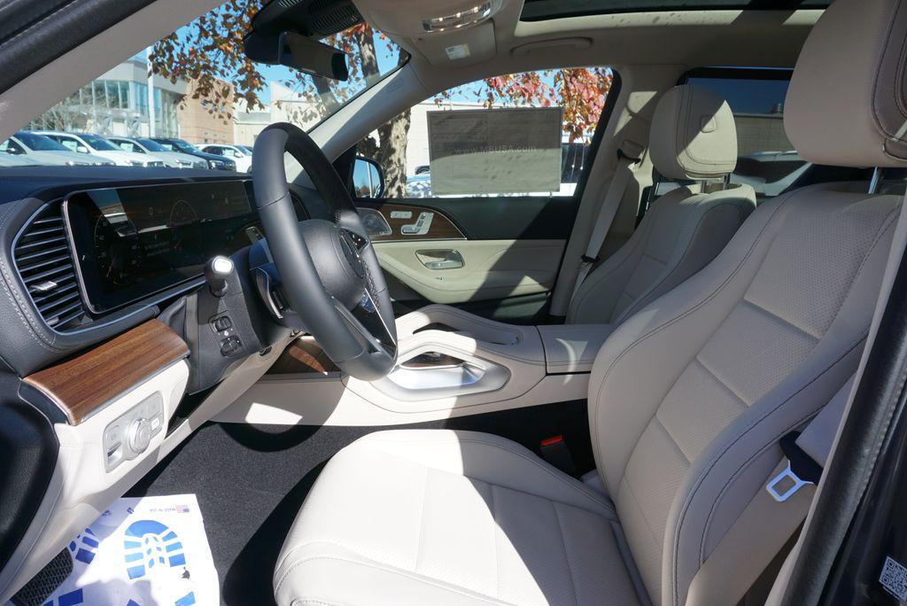 new 2026 Mercedes-Benz GLS 450 car, priced at $96,715
