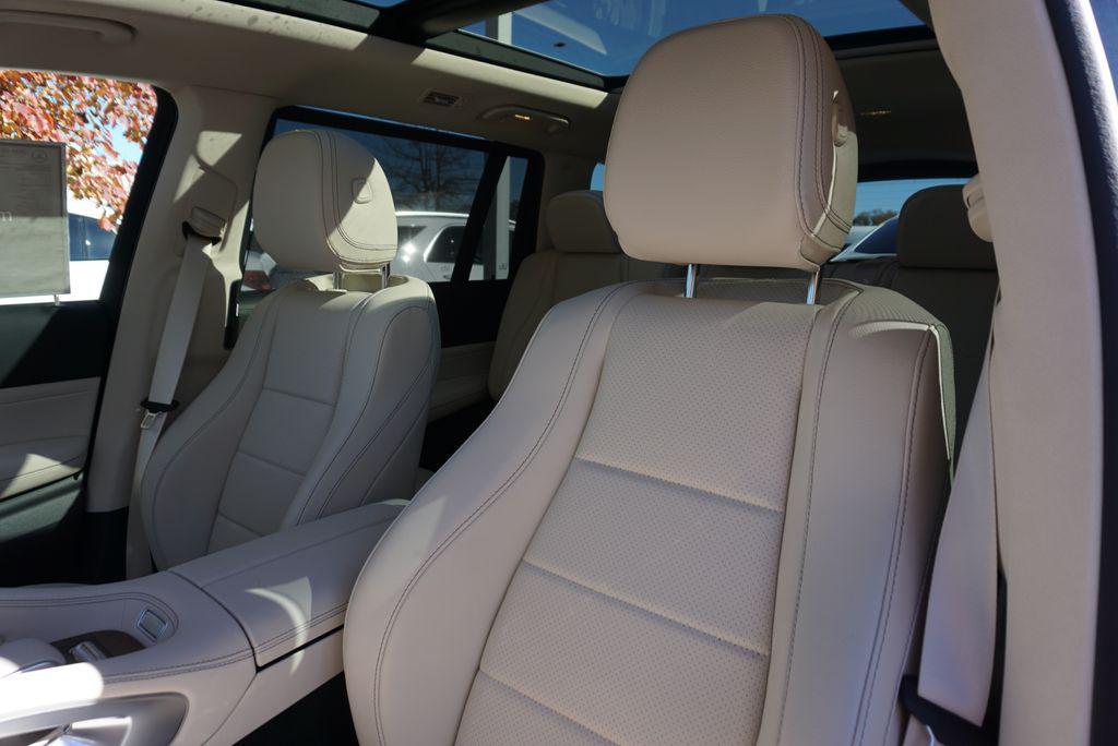 new 2026 Mercedes-Benz GLS 450 car, priced at $96,715