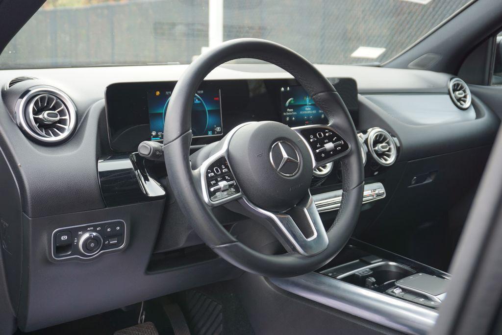 used 2021 Mercedes-Benz GLA 250 car, priced at $26,992