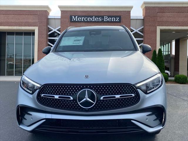 new 2025 Mercedes-Benz GLC 300 car, priced at $57,085