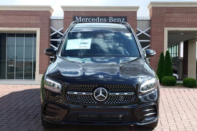 new 2024 Mercedes-Benz GLB 250 car, priced at $49,100