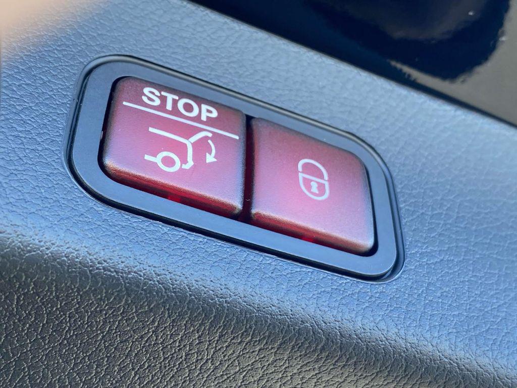 used 2025 Mercedes-Benz GLB 250 car, priced at $44,993