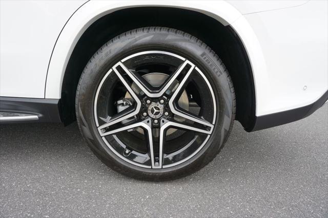 new 2025 Mercedes-Benz GLS 450 car, priced at $103,550