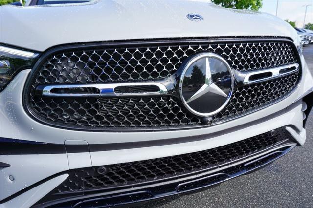 new 2025 Mercedes-Benz GLC 300 car, priced at $74,495