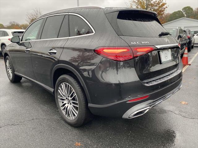 new 2025 Mercedes-Benz GLC 300 car, priced at $60,295