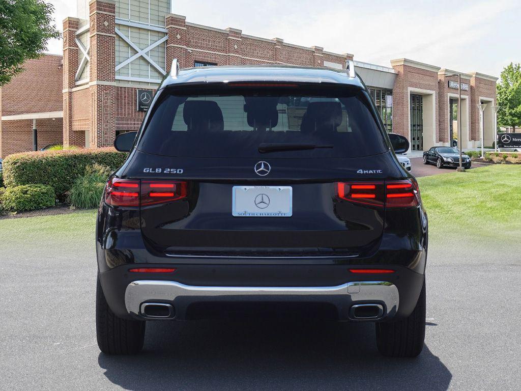 new 2025 Mercedes-Benz GLB 250 car, priced at $52,030