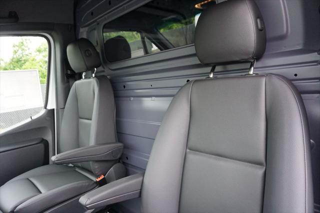 new 2025 Mercedes-Benz Sprinter 2500 car, priced at $66,732