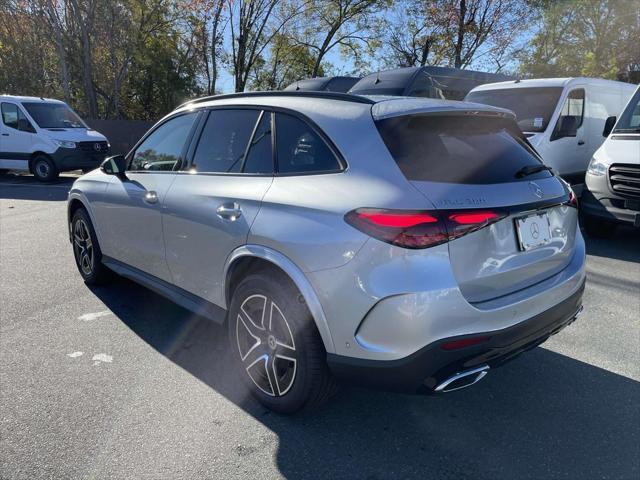 new 2025 Mercedes-Benz GLC 300 car, priced at $57,085