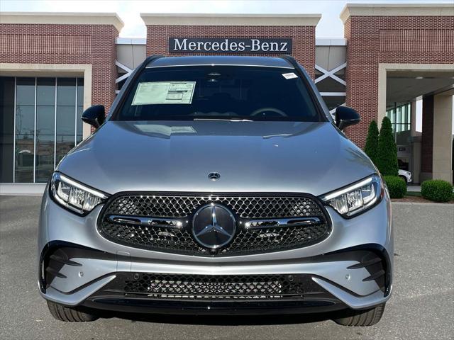 new 2025 Mercedes-Benz GLC 300 car, priced at $57,085