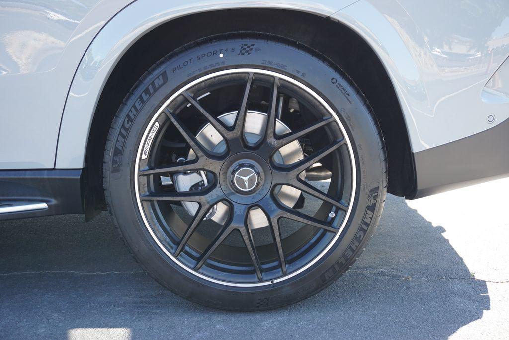 new 2025 Mercedes-Benz AMG GLE 53 car, priced at $113,845