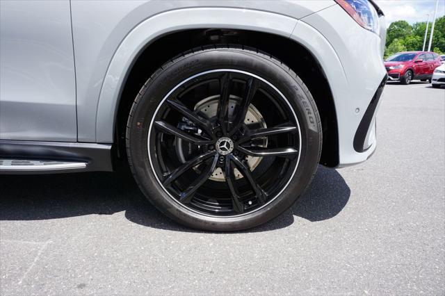 new 2025 Mercedes-Benz GLS 580 car, priced at $129,890