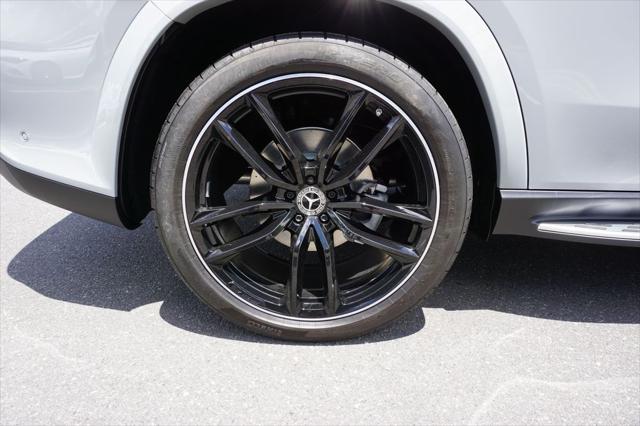 new 2025 Mercedes-Benz GLS 580 car, priced at $129,890