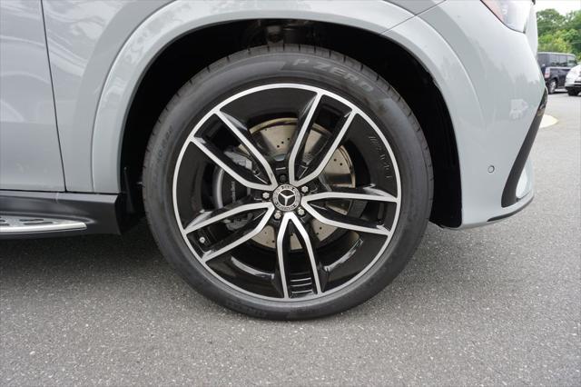new 2025 Mercedes-Benz GLE 450 car, priced at $97,180