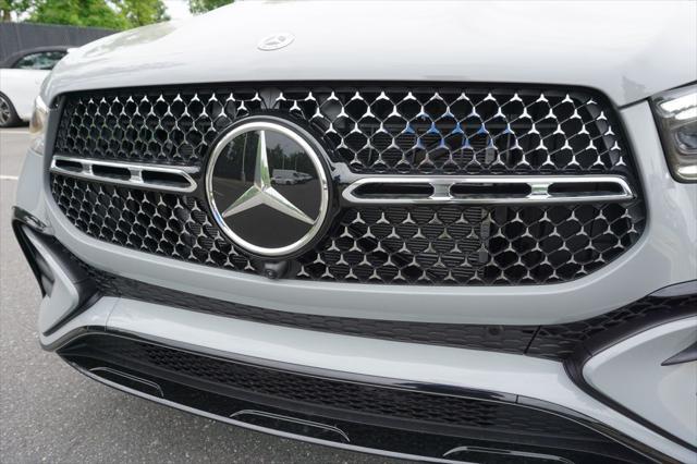 new 2025 Mercedes-Benz GLE 450 car, priced at $97,180