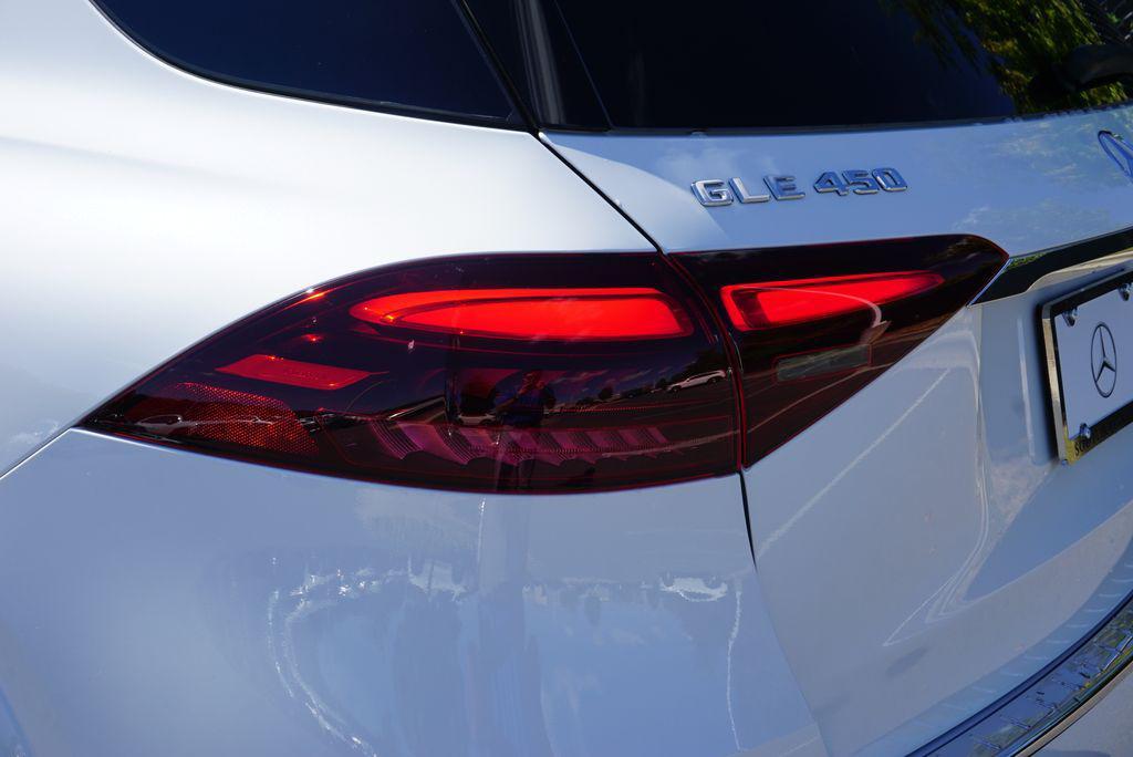new 2026 Mercedes-Benz GLE 450 car, priced at $93,795