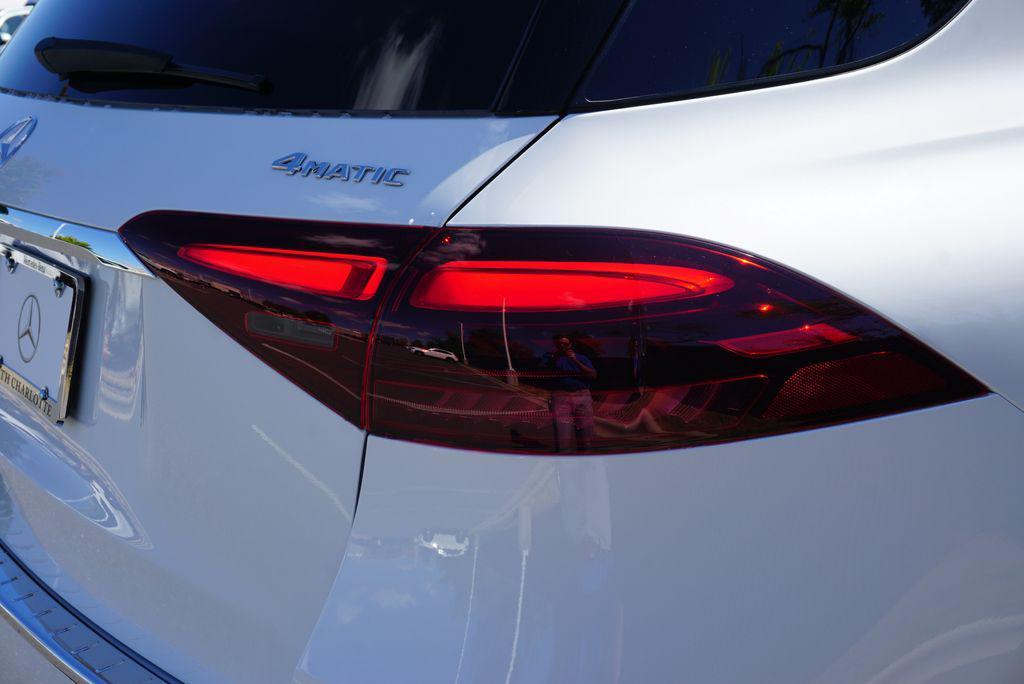 new 2026 Mercedes-Benz GLE 450 car, priced at $93,795