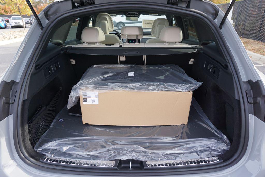 new 2026 Mercedes-Benz GLC 300 car, priced at $62,285