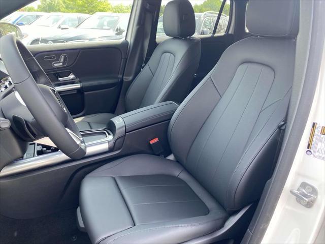 new 2025 Mercedes-Benz GLA 250 car, priced at $46,680