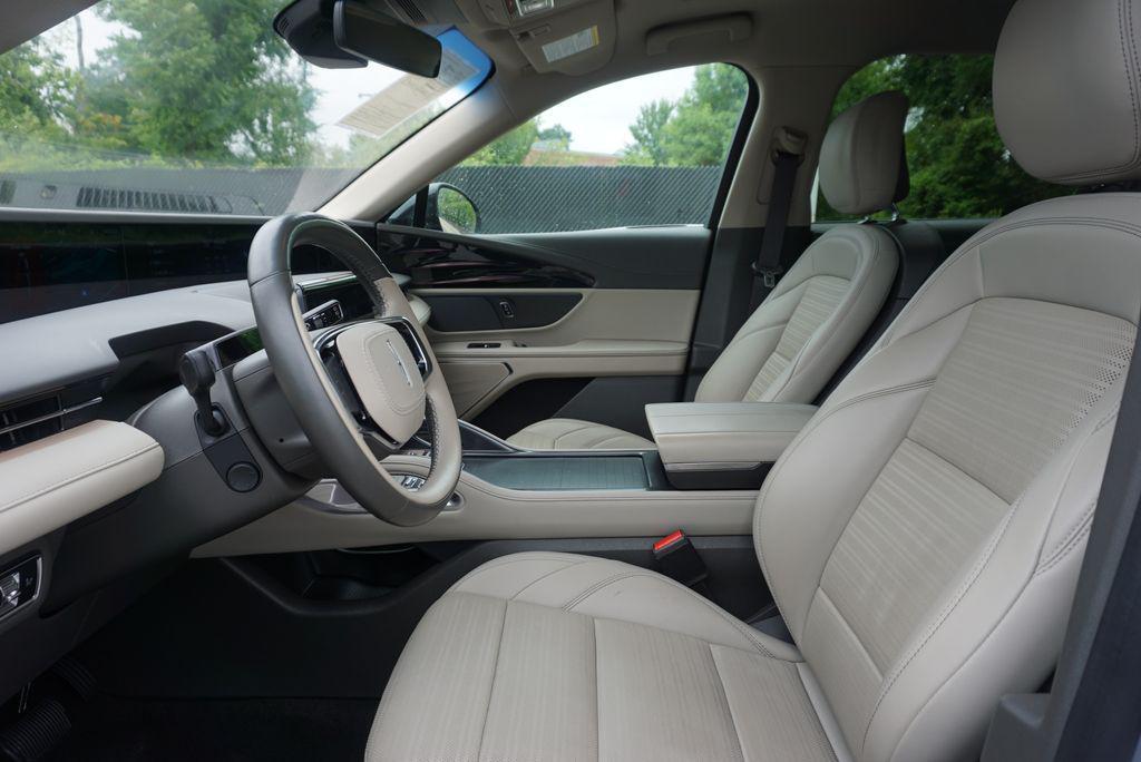 used 2024 Lincoln Nautilus car, priced at $47,995